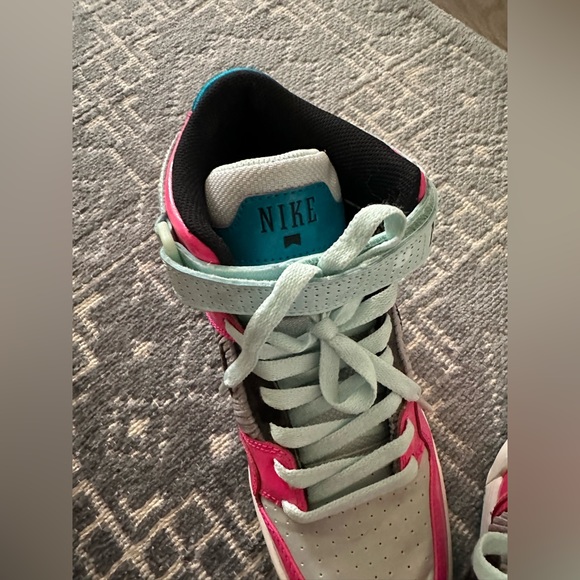 NIKE Air Jordan Mid 2 - Picture 4 of 5